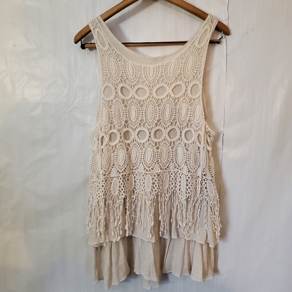L Ladies Tan Boho Crocheted Tank Top - Picture 2 of 5